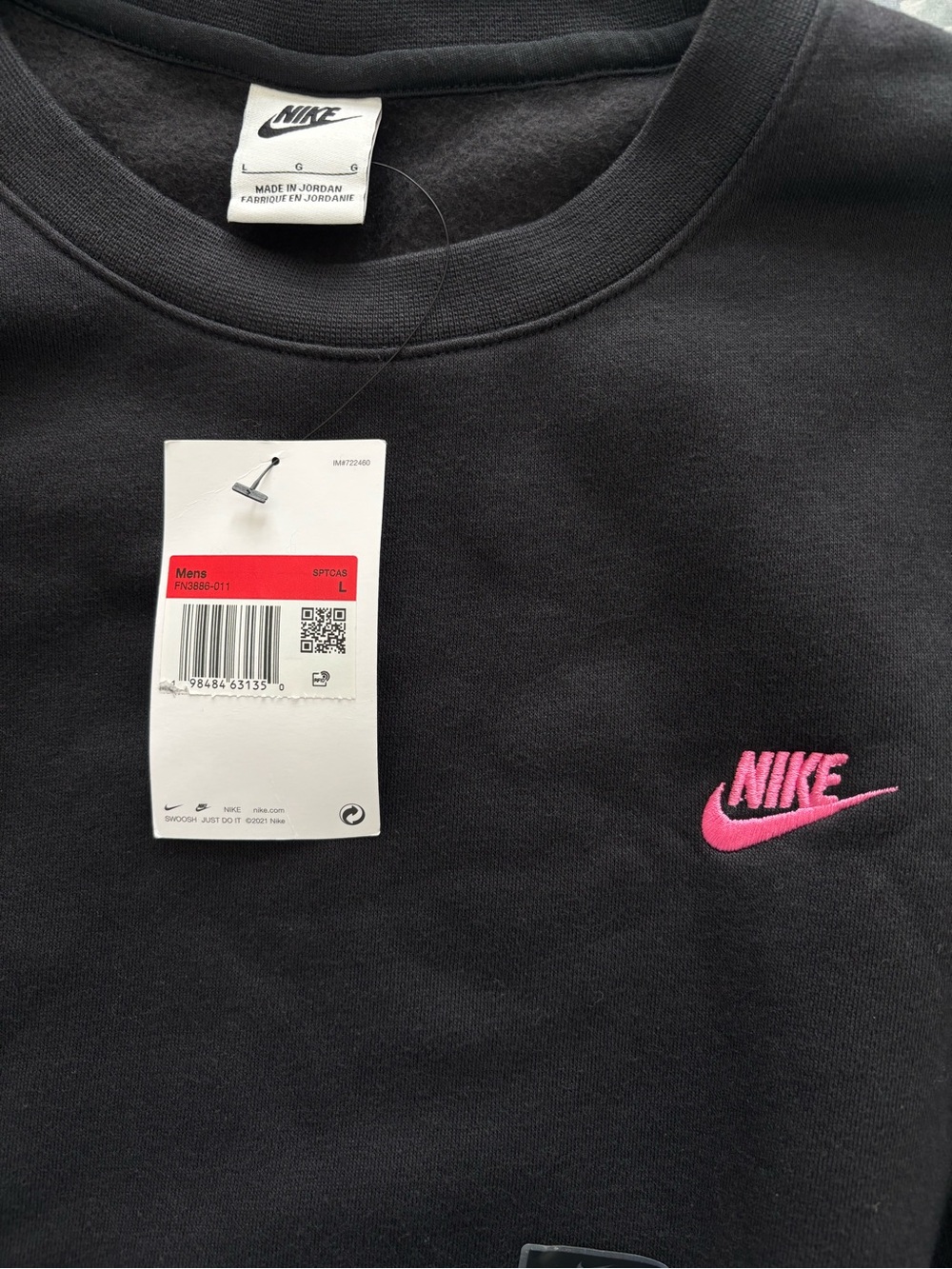 NIKE Men's Club Fleece Sweatshirt Crew Neck Black Pink Swoosh logo Large NWT - Picture 5 of 7